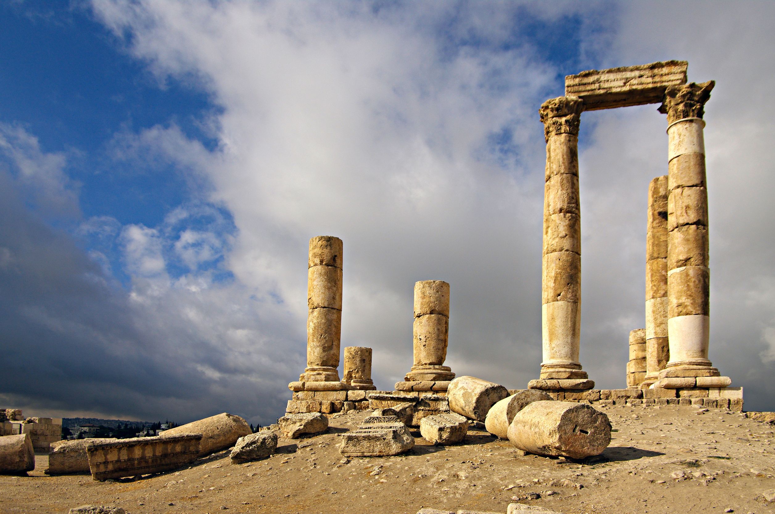 Citadel-in-Amman-Jordan-1.jpg