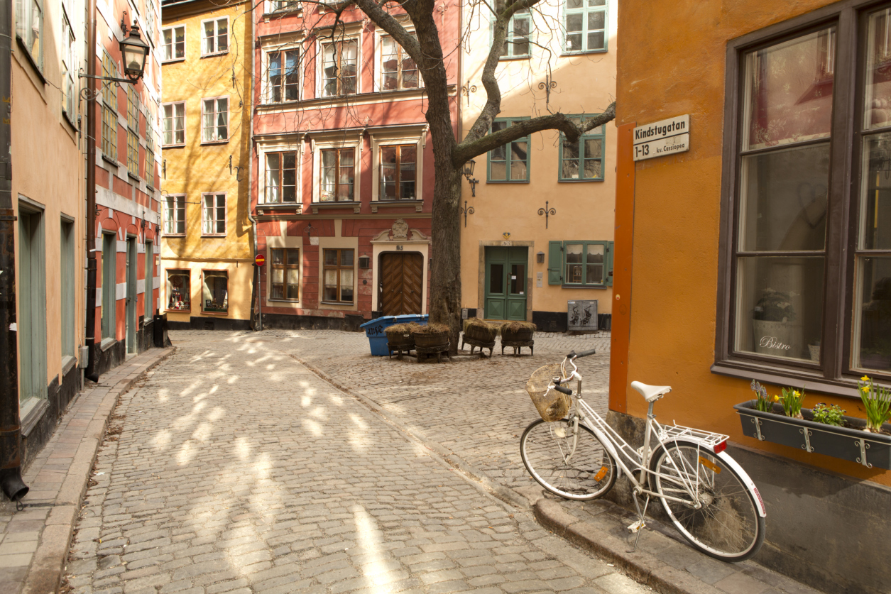030815-biking-in-old-town-stockholm.jpg